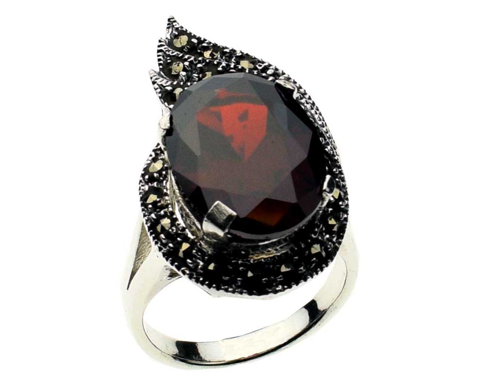 Silver Ring Marcasite Garnet