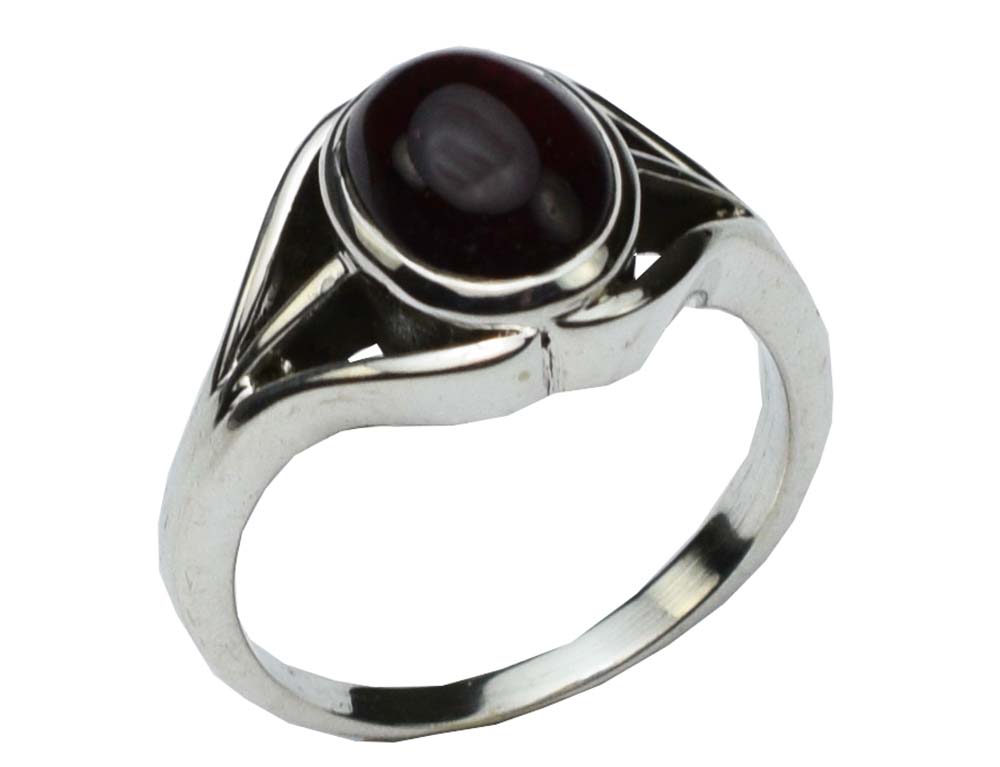 Silver Ring Oval Garnet