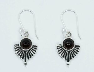 Silver Earring Pointed  Garnet