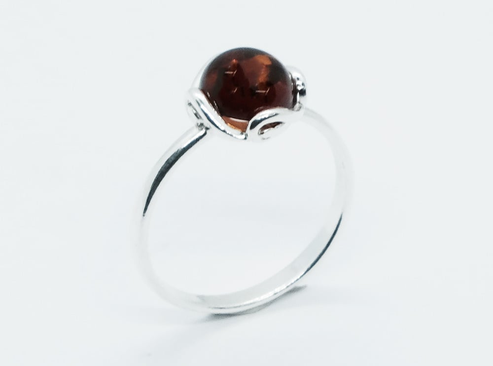 Silver Amber Ring Round 2.3g