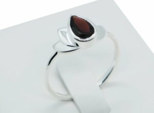 Silver Ring Cut Garnet Lotus