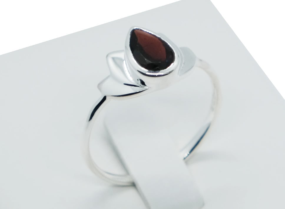 Silver Ring Cut Garnet Lotus