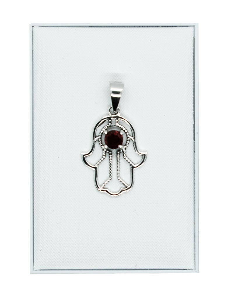 Silver Pendant Fatima Garnet