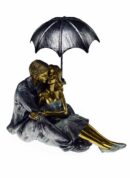 Figurine Couple Embracing