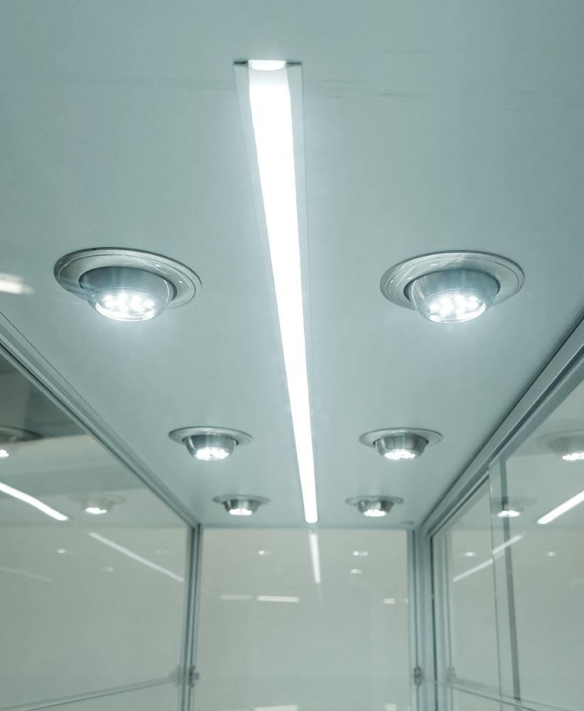 Glass Cabinet 800X400X1400mm 5 Shelves Led Strip Lighting Code 99932 - Image 4