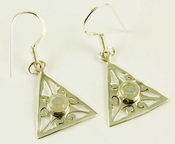 Silver Earring Moonstone Cut