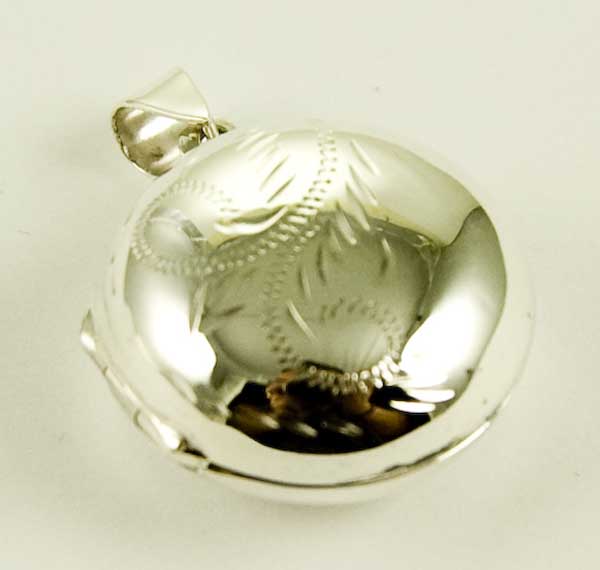 Silver Pendant Locket Circle