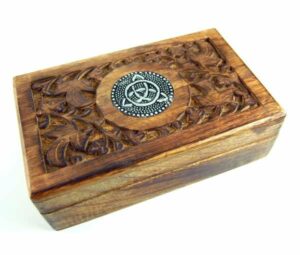 Box Wood Celtic 5X8 Inch