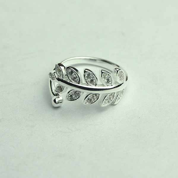Silver Ring Leaves