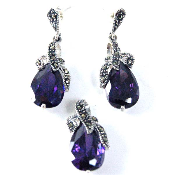 Silver Pendant And Earring Set