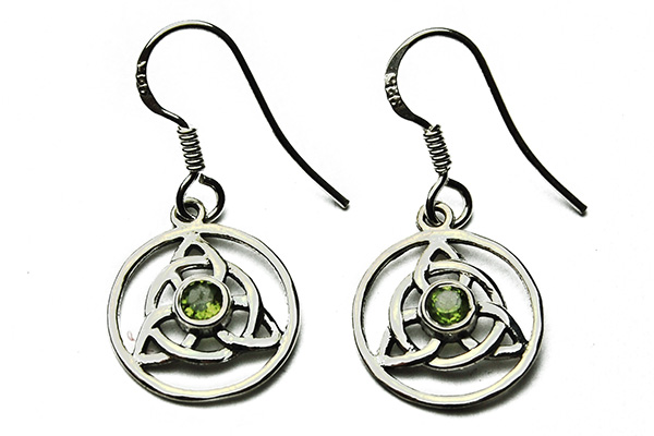 Silver Earring Triquetra Peridot