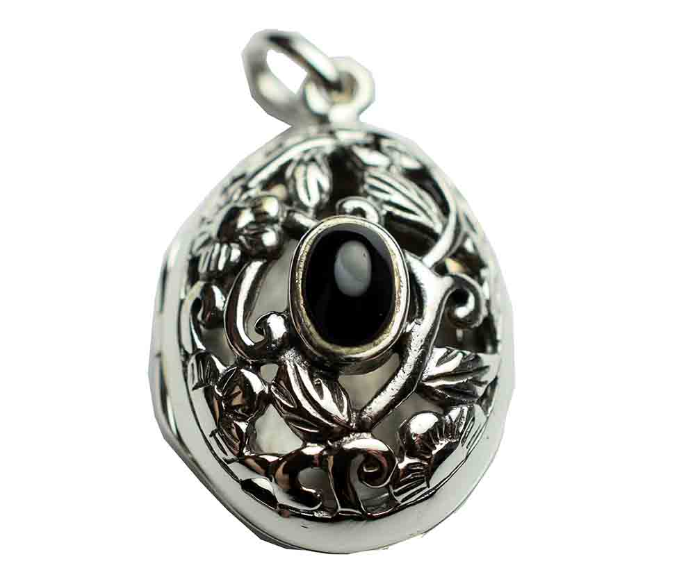 Silver Pendant Locket Oval