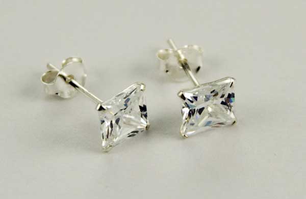 Earring Square Clear Stone 6mm