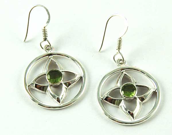 Earring Silver Peridot Cut