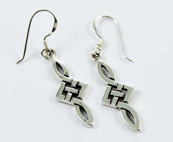 Earring Twisted Drop