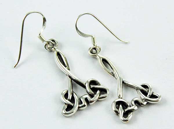 Earring Knotted Drop