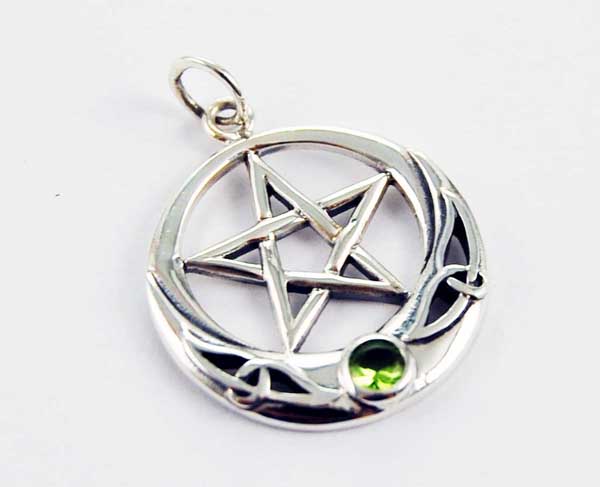 Pendant Silver Pentagram Peridot