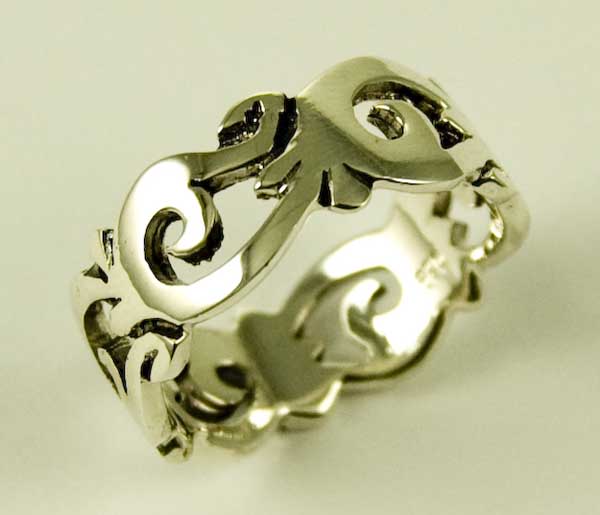 Silver Ring Fancy Swirl Cut