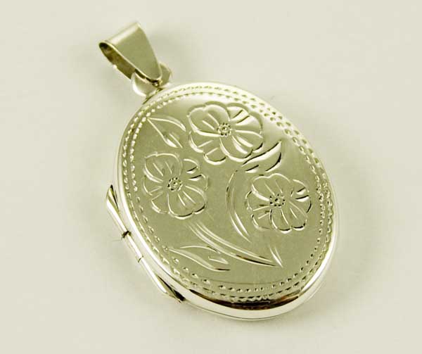 Pendant Silver Locket Oval