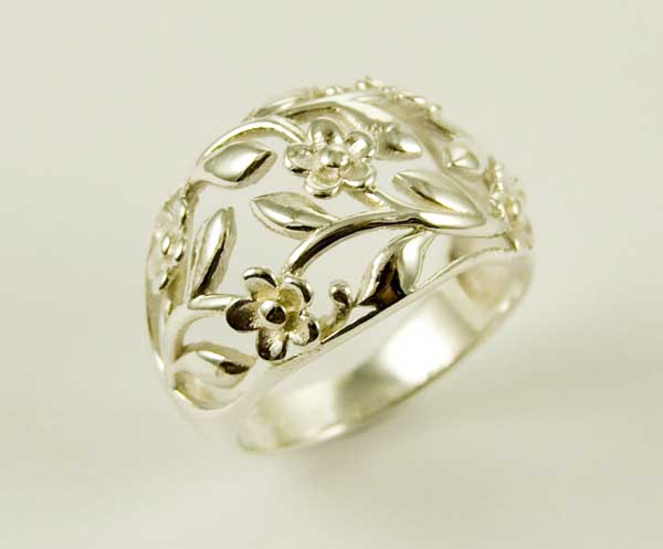 Ring Silver Flowers And Petals