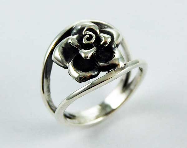 Ring Silver Solid Flower