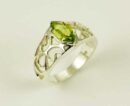 Ring Silver Peridot With Butterfly Cut Sides