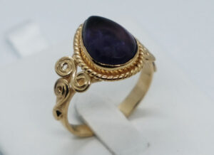Gold PL Ring Teardrop Amethyst