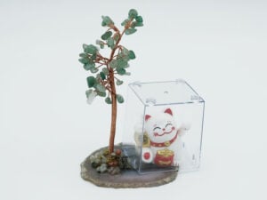 Tree Aventurine Waving Cat